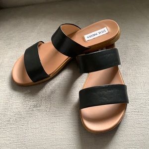 Steve Madden dual strap flat slide in sandal